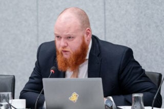 FNP-lijsttrekker Aant Jelle Soepboer gevraagd voor hoofdrol in Netflix-serie Viking Wars FNP-lijsttrekker Aant Jelle Soepboer gevraagd voor hoofdrol in Netflix-serie Viking Wars
