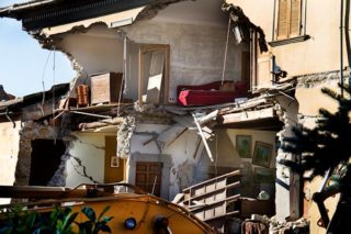 aardbeving-puin-schade-italie