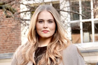 Prinsesfluencer Amalia viert 22e verjaardag: “Als je écht iets wil bereiken, moet je gewoon zorgen dat je vader koning is” Prinsesfluencer Amalia viert 22e verjaardag: “Als je écht iets wil bereiken, moet je gewoon zorgen dat je vader koning is”