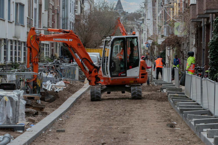 Gemeente Amsterdam verwijdert straten om straatintimidatie tegen te gaan: “Pak probleem aan bij de kern”