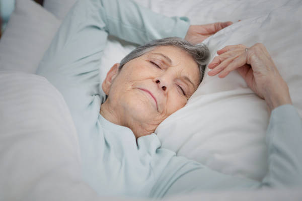 “Tijdelijke coma kan ouderen door de kerstdagen helpen”