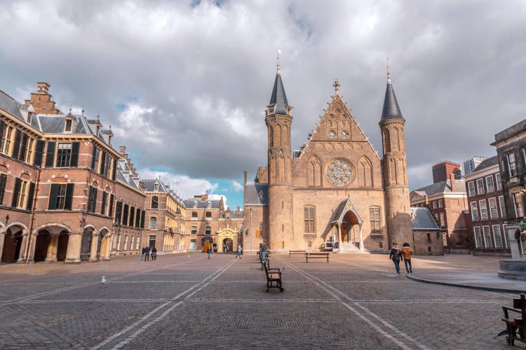 Wens van Jetten komt uit: Binnenhof krijgt nieuwe balzaal