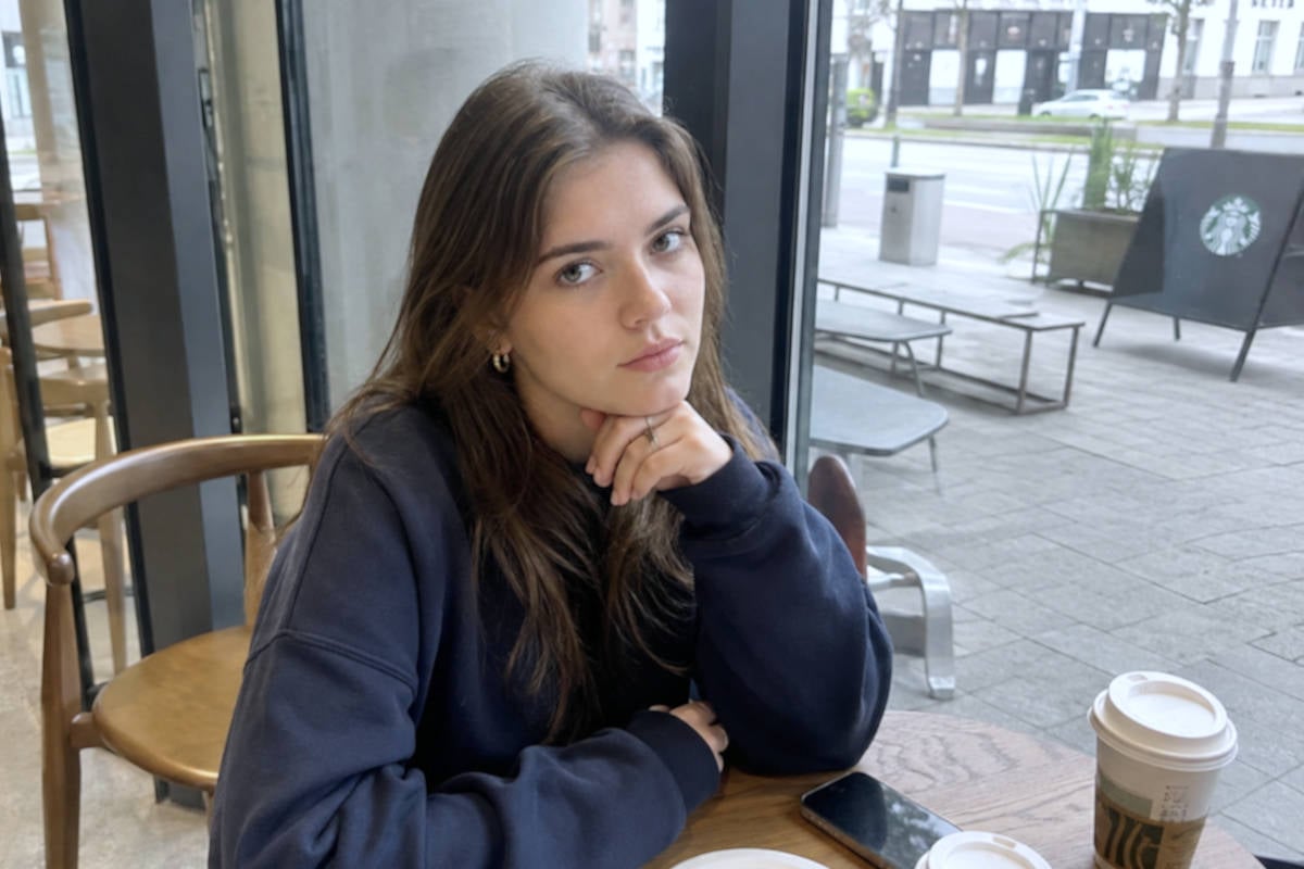 Bo (22) schakelt Arbeidsinspectie in na werkmail om 17:04 uur