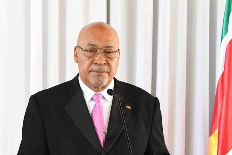 Bouterse mag gevangenisstraf voor Decembermoorden postuum uitzitten