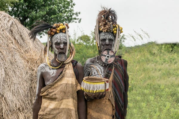 Geen aardgas én geen warmtepomp: dit Afrikaanse dorp loopt voorop in de energietransitie