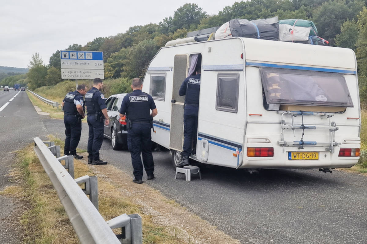 Franse douane onderschept caravan uit Apeldoorn met 80 kilo aardappelen: 