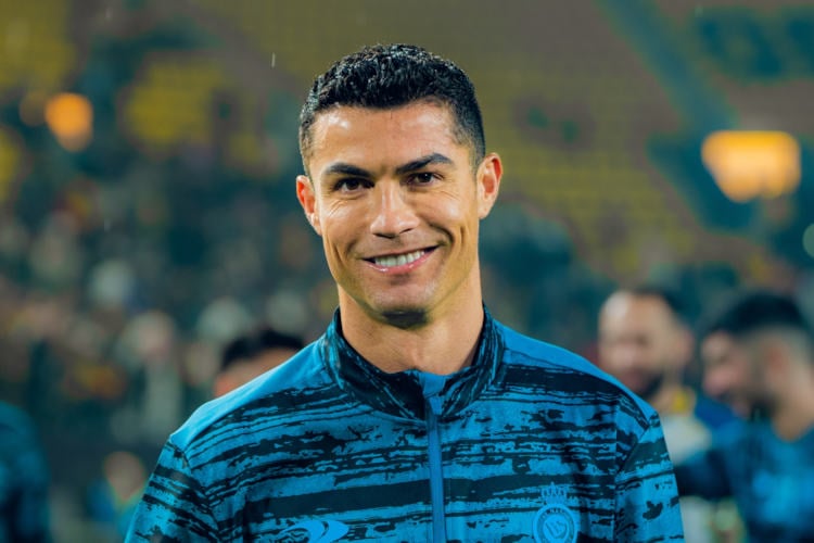 Christiano Ronaldo (40) verlengt contract: “Wil nog zeker vijftien jaar door”