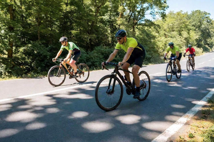 Eerste Tour de France op elektrische fietsen in 2025