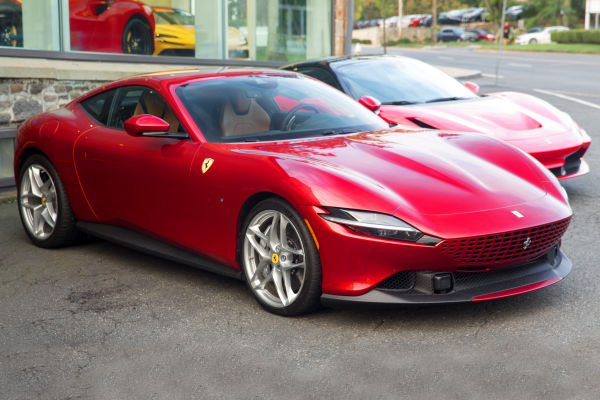 Ferrari verlaagt prijzen: “We willen armere mensen graag tegemoetkomen”