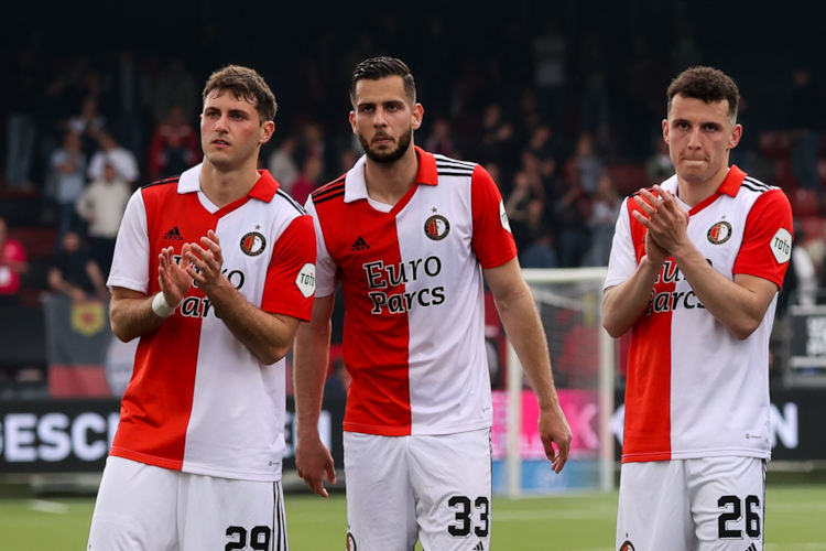 Feyenoord solidair met Ajax: Eén minuut stilte voor slechtste seizoenstart in bijna zestig jaar