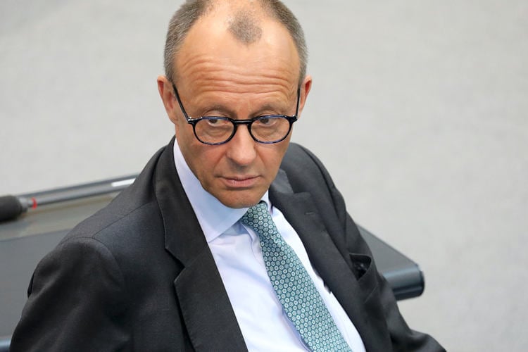 Kandidaat-bondskanselier Merz teleurgesteld na afwijzing: “Niet leuk om op mijn uiterlijk beoordeeld te worden”