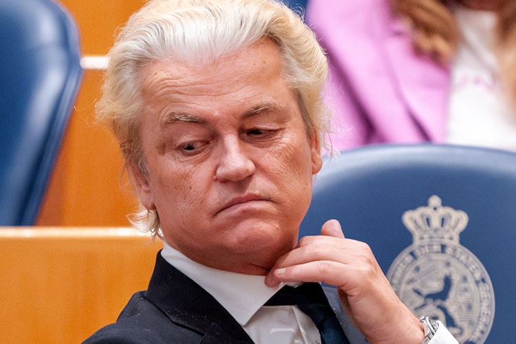 Wilders laat ooglidcorrectie ongedaan maken: “De kiezer heeft gesproken”