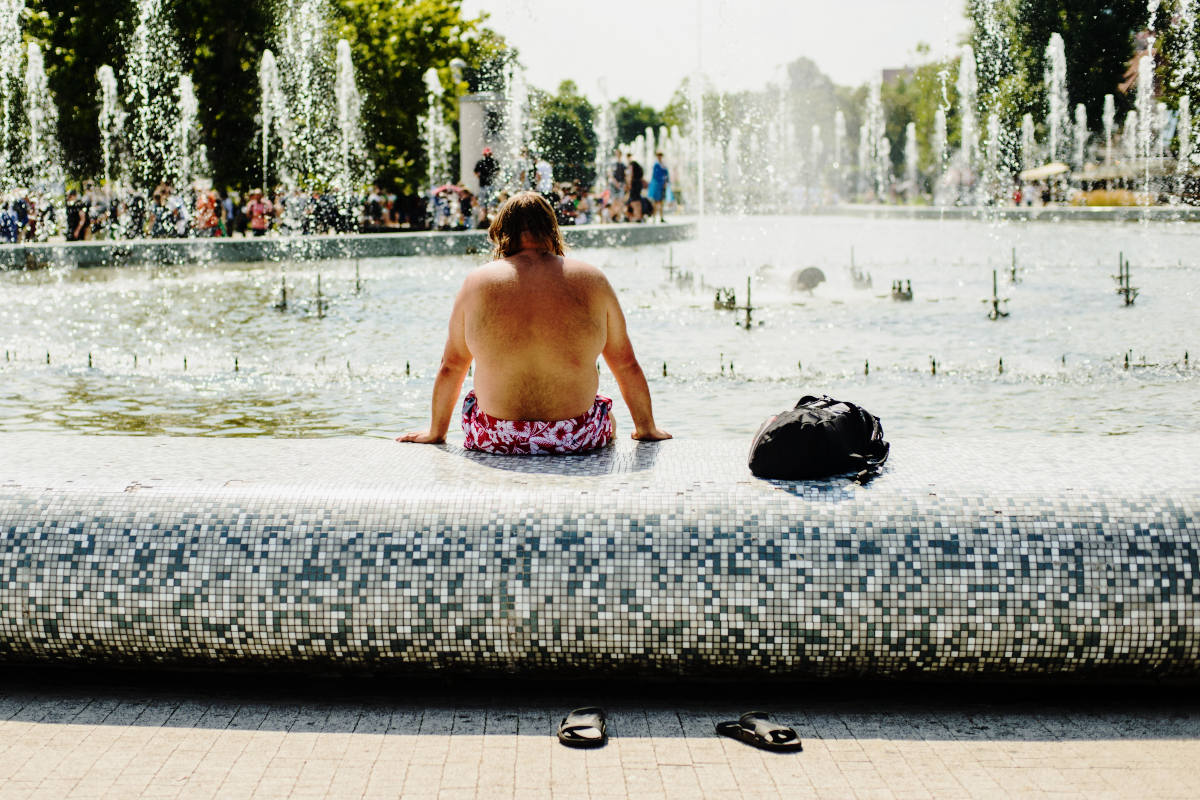 Dringend meer nieuws over hittegolf nodig: “Anders weten mensen niet dat het warm is”