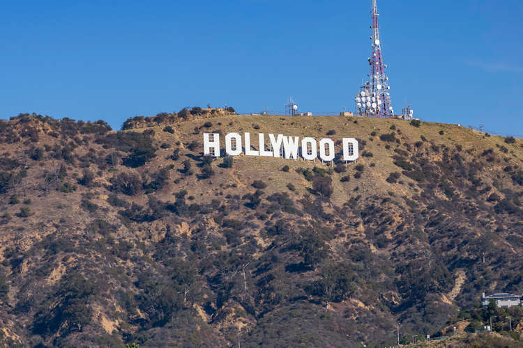 Wereldberoemd Hollywood-bord na 100 jaar nog steeds hard nodig