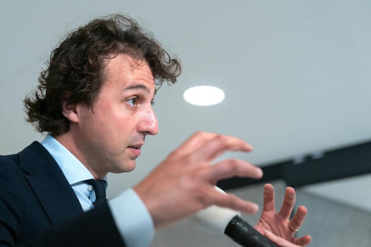 GroenLinks-PvdA wil een maximumprijs voor benzine: “In communistische landen kon het ook”