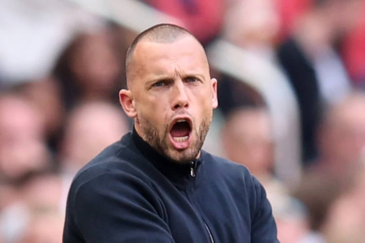 Heitinga wil Ajax versterken met 12e man van Feyenoord: “Tenminste wél loyaal bij tegenspoed”