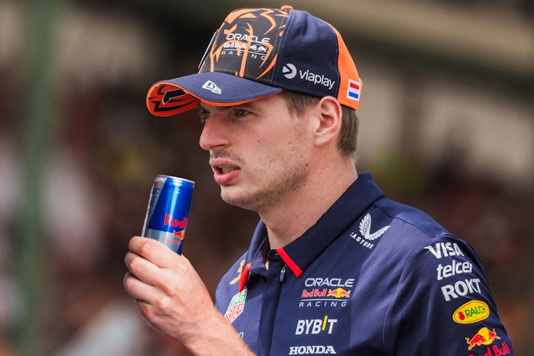 Voedingsdeskundigen vrezen dat jongeren minder Red Bull gaan drinken als populariteit Max Verstappen afneemt