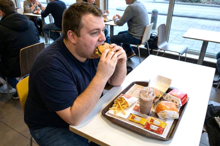 EU gaat eigen junkfood ontwikkelen: “We moeten af van onze afhankelijkheid van de Amerikanen”