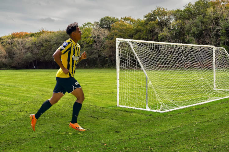 NEC stelt veldje beschikbaar voor amateurspelers Vitesse