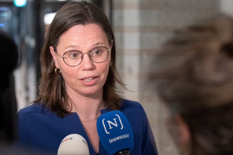 ChristenUnie wil terugkeer dienstplicht, euthanasieverbod en heksenvervolging