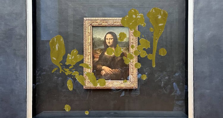 Soepliefhebbers niet meer welkom in museum na knoeien op Mona Lisa