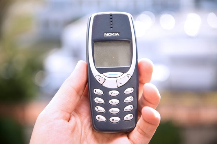 Deskundigen: “Laat kinderen tot 14 jaar opgroeien met Nokia 3310”