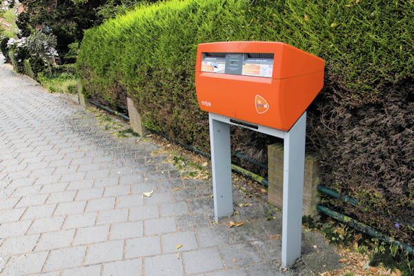 Oranje urinoirs worden te weinig gebruikt