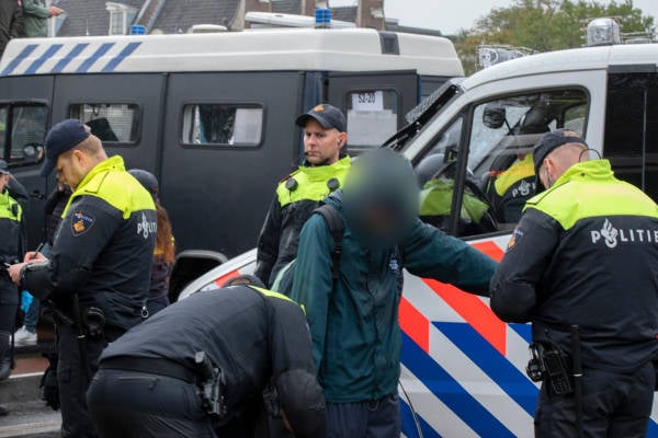 Veel ongeregeldheden bij viering Warmetruiendag