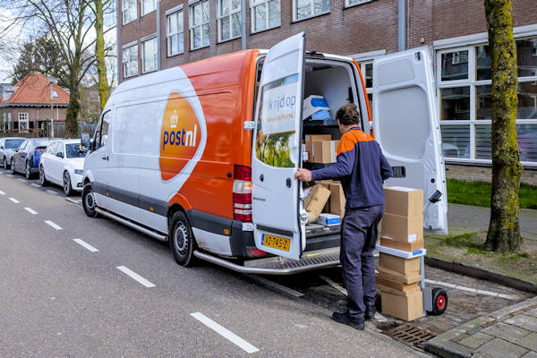 PostNL ambitieus: “Pakketjes op tijd bezorgen over zeven jaar al mogelijk”