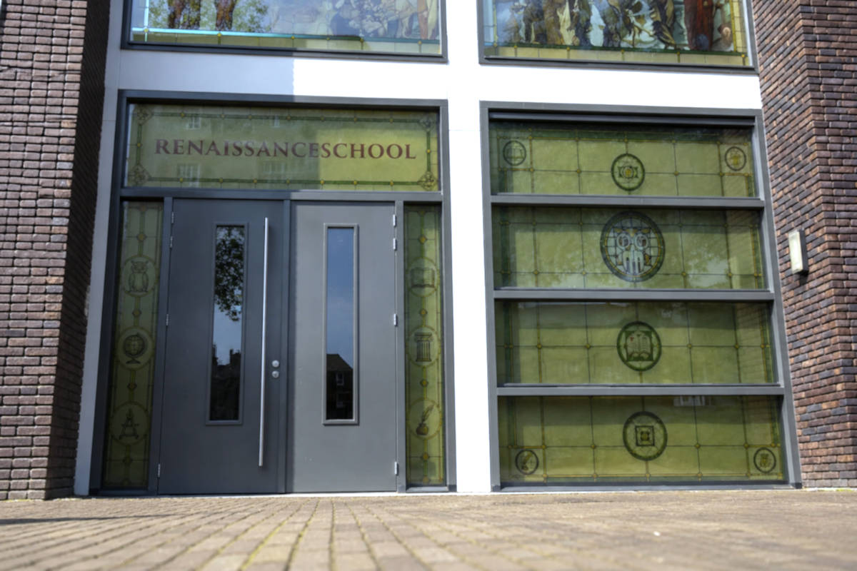 Renaissanceschool verdeelt klas in twee groepjes: Wij en Zij
