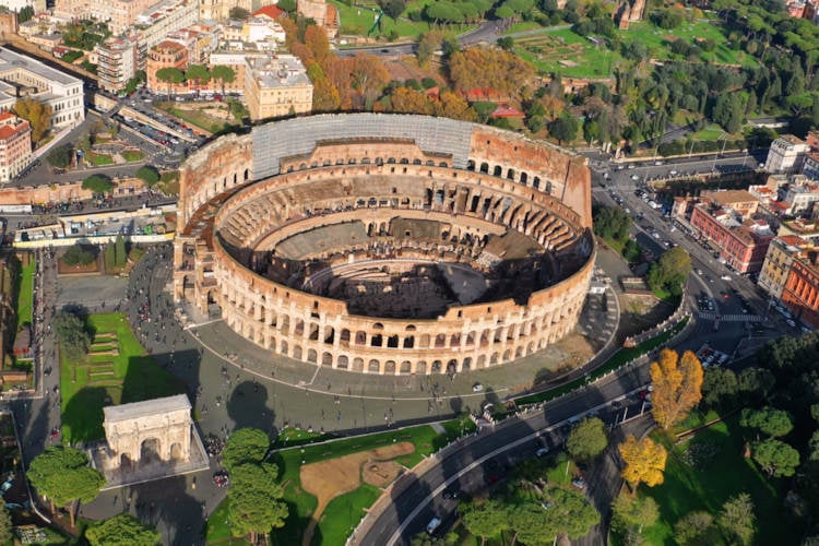 Door trage besluitvorming en bureaucratie heeft Colosseum nog steeds geen dak