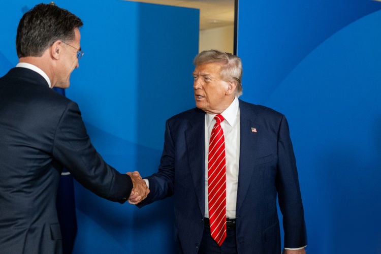 Rutte onder de indruk van aankomst Trump in Europa: “Bijna hemelse ervaring”