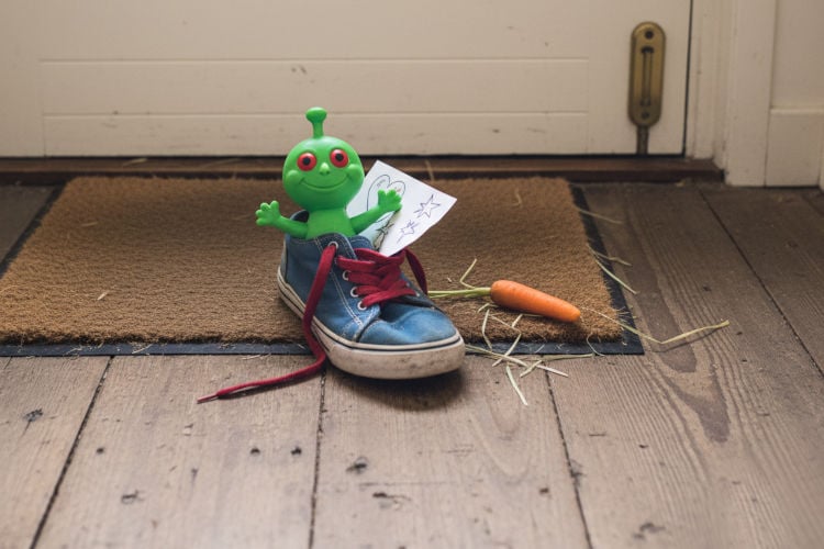 Liefde van ouders voor kinderen neemt af, blijkt uit hoeveelheid harteloze troep van Temu in schoenen