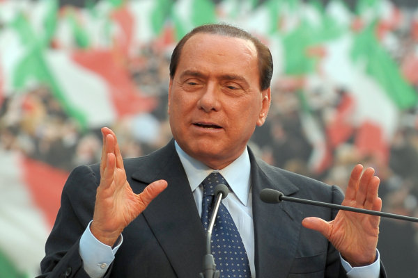 Italiaanse scholen dicht vanwege uitvaart Berlusconi: “Al zijn vriendinnen moeten erbij kunnen zijn”