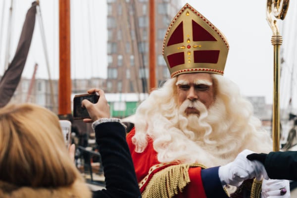 Bezuinigingen omroep: Ook Sinterklaasjournaal vrijwel gehele jaar niet te zien