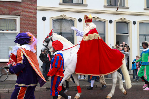 Demonstratie tegen paard van Sinterklaas