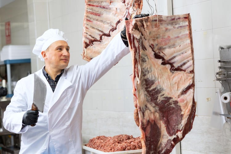 Steeds meer slagers stappen over naar kliniek die tatoeages verwijdert