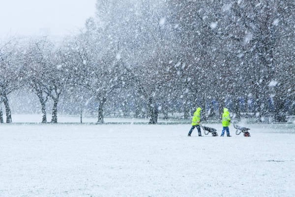 Meeste Nederlanders vinden dat sneeuw een andere kleur moet krijgen