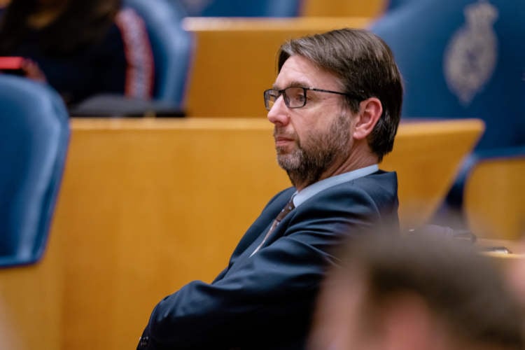 Kabinet trekt bijna 10 euro uit voor lunch minister Van Weyenberg