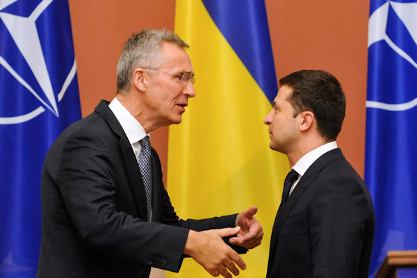 NAVO-topman belooft: “Oekraïne mag lid worden zodra dat niet meer nodig is”