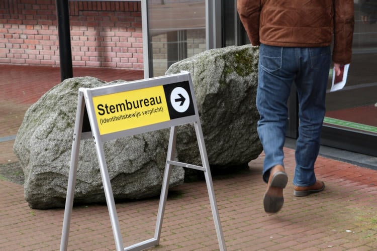 Stembureaus stellen stootstenen beschikbaar bij komende verkiezingen