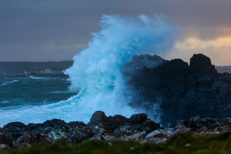 Ierland door storm Éowyn dichter bij Verenigd Koninkrijk gekomen