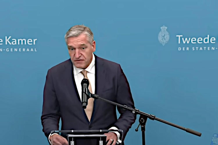 Informateur Buma gaat publiek om hulp vragen bij formatie