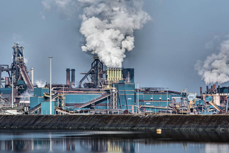 Omwonenden starten inzamelingsactie voor noodlijdende staalfabriek Tata Steel