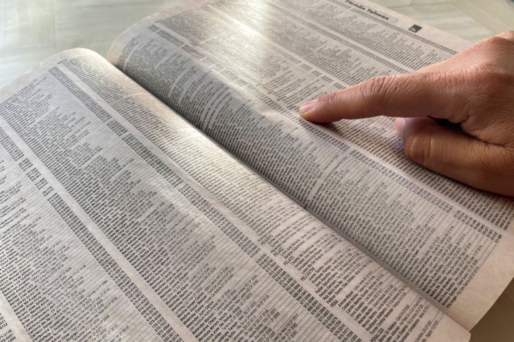 Wéér datalek: Duizenden telefoonnummers in boeken beland