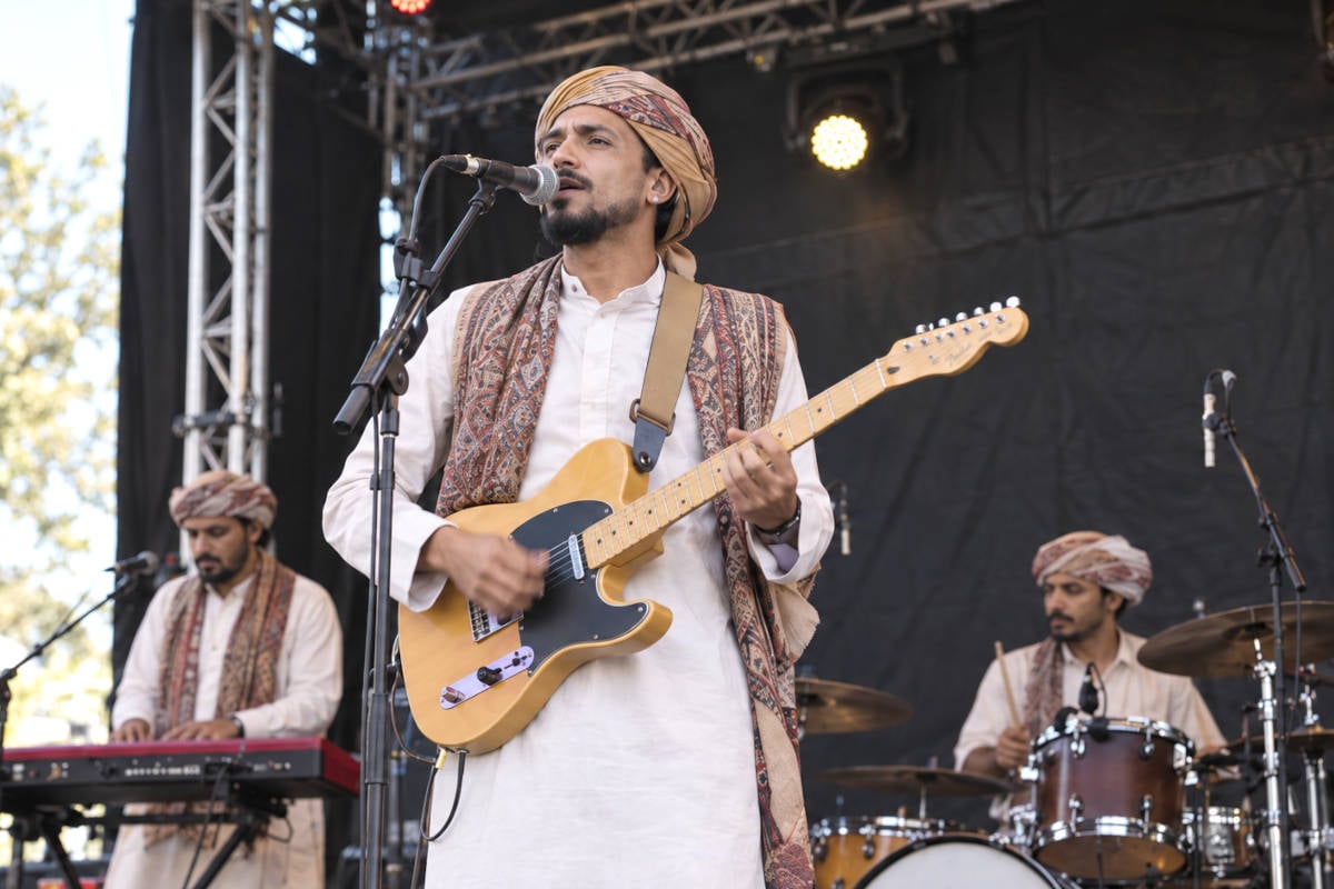 Nederlandse radiozenders boycotten muziek van de Houthi’s na aanvallen op Saoedi-Arabië
