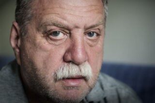 Ton (58) sprak dialect: “Zelf verstond ik mij ook niet”