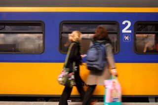 trein-nederlandse-spoorwegen-coupe