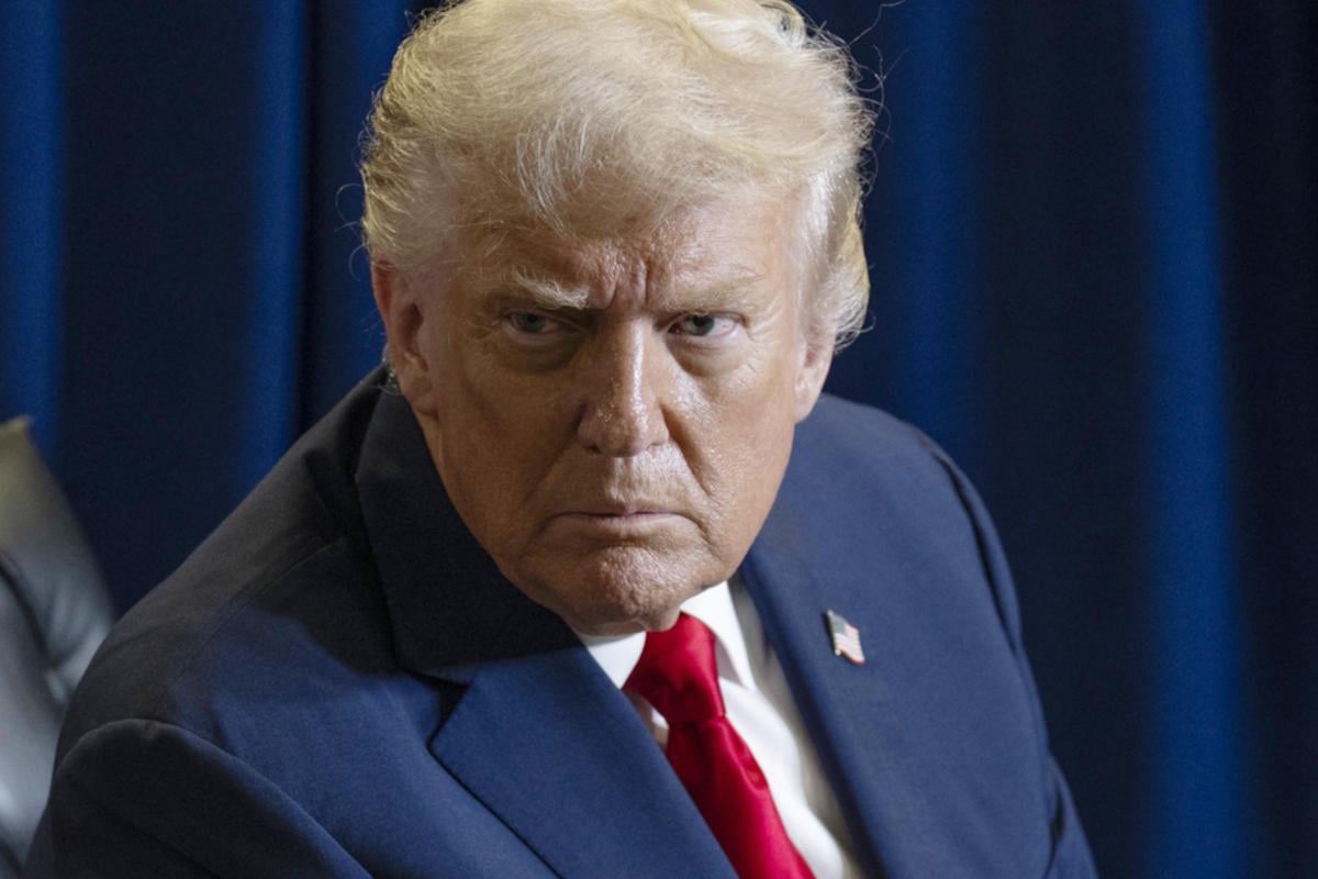 Trump wil wapenstilstand met Iran: “De echte vijand is toch Groenland”