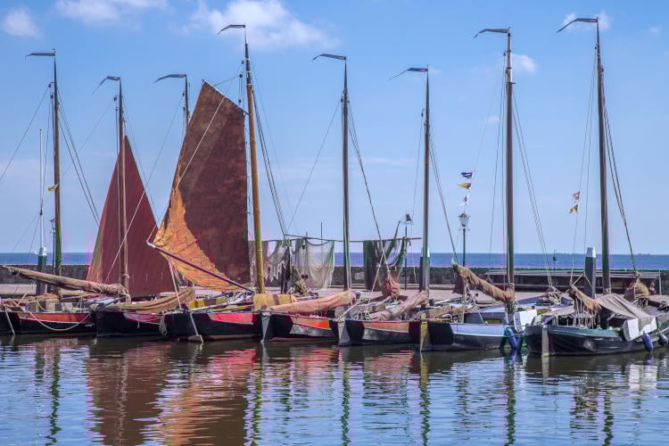 Urker vissersvloot gaat Groenland helpen bij verdediging tegen Amerikaanse agressie